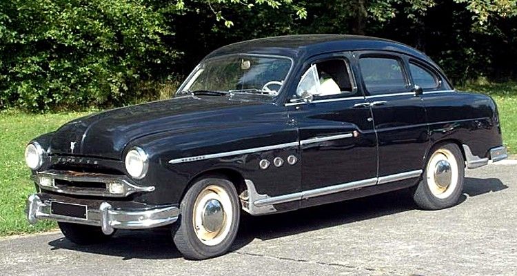 Pinterest Histoire des voitures de collection et des documents anciens sur les automobiles.