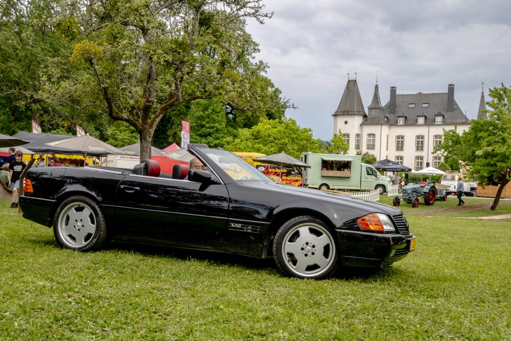 Dans les médias: Concentration de voitures prestigieuses: Le « Classic Day Schëtter » sur fond de décor historique