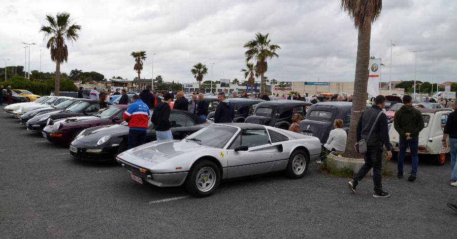 Information: Agde – Les voitures anciennes et de prestige ont attiré les passionnés sur le parking d’Hyper U Agde