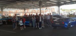 Rassemblement de voitures anciennes et de collection &agrave; Saint-Vit