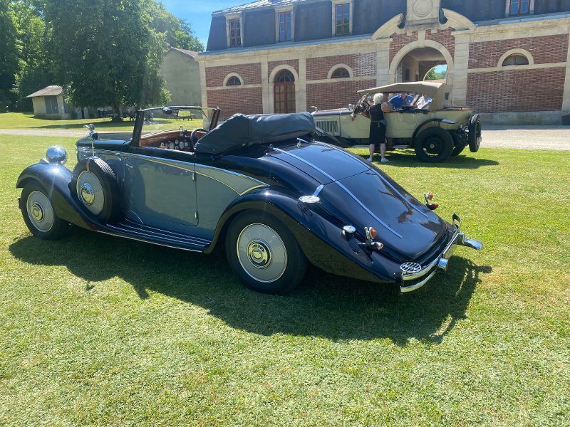 Selon les médias: Les voitures anciennes font revivre l’esprit de Bugatti
