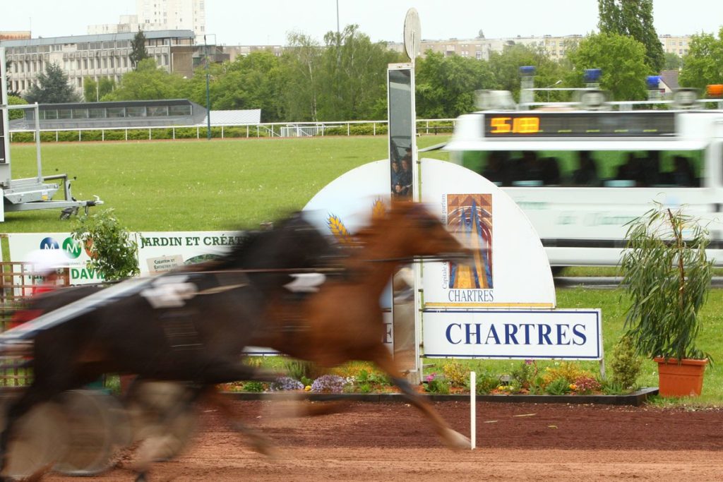 Veille dans les médias: Dimanche 31 mai 2026 à Chartres : Naguère Turgot reste invaincu