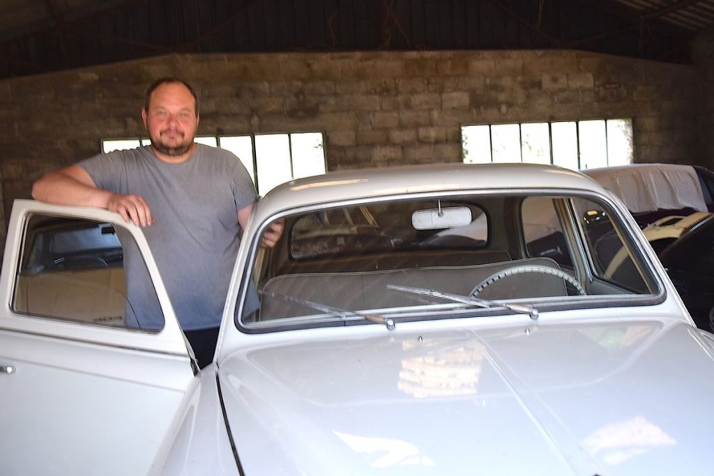 Dans la presse: Ludovic Clech bichonne les voitures de collection