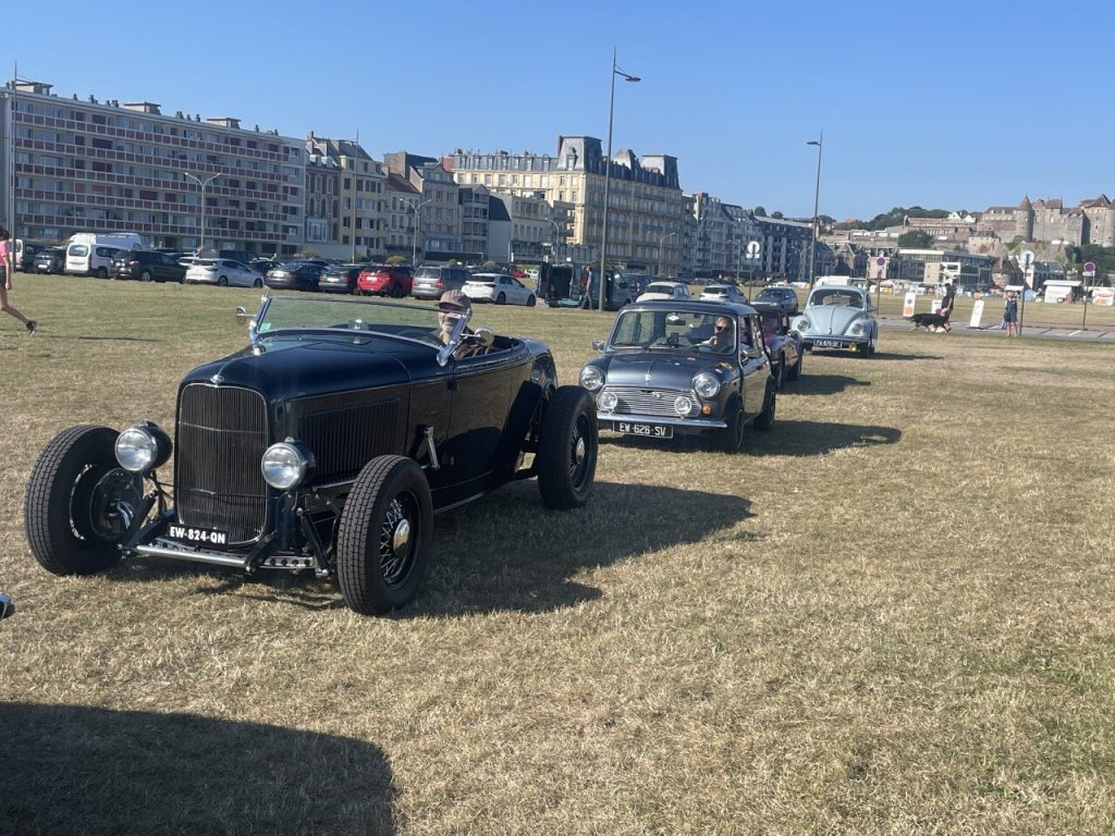 Des centaines de voitures de collection attendues dimanche sur le front de mer de Dieppe (information presse)