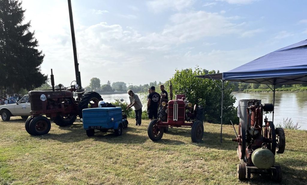 Info: vide-greniers et voitures anciennes en bord de Dordogne