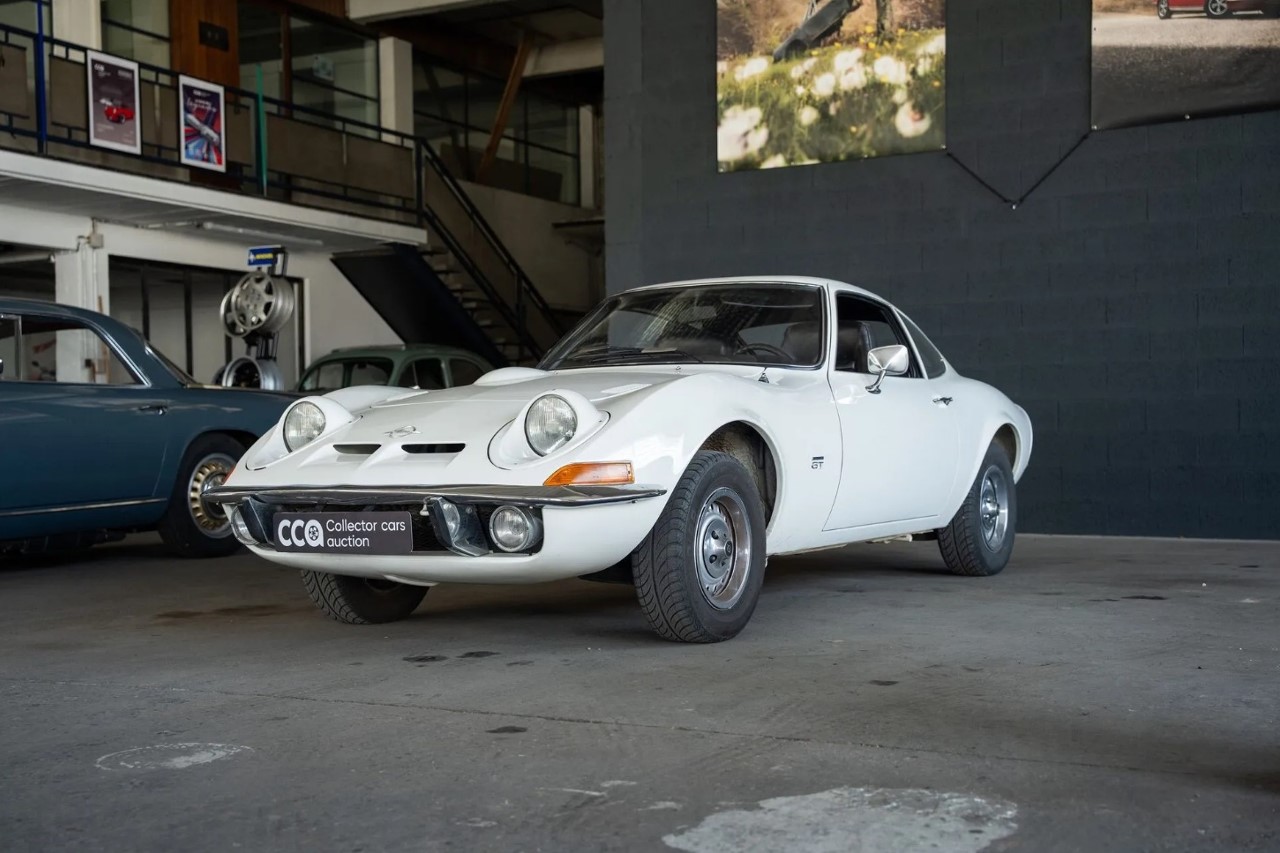 Opel GT (1971) : estimée entre 13 000 et 16 000 €