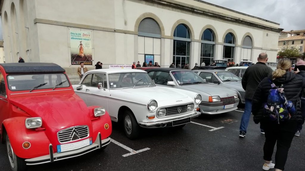 Information: Castelnaudary. Fête du Cassoulet : les voitures de collection de Castel Vintage exposées