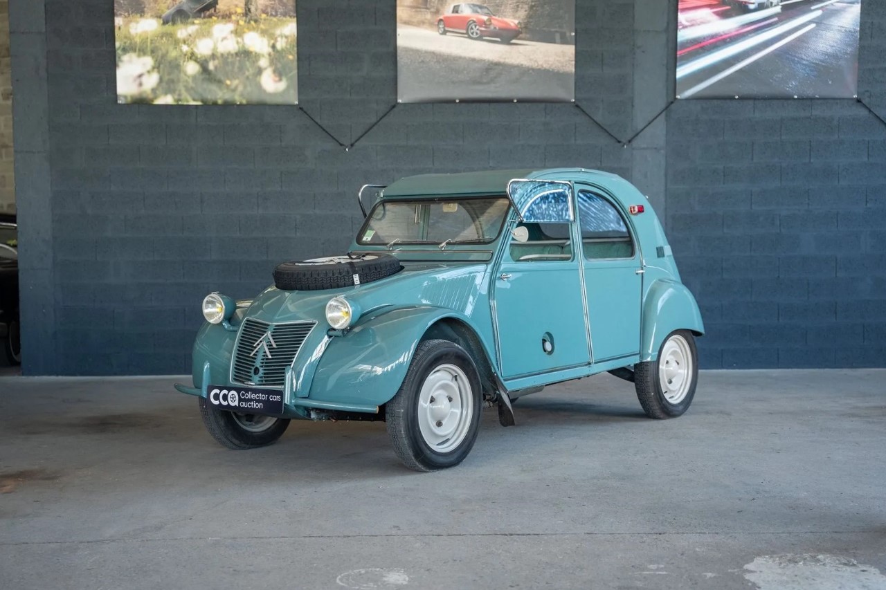 Citroën 2CV Sahara (1963) : estimée entre 70 000 et 90 000 €