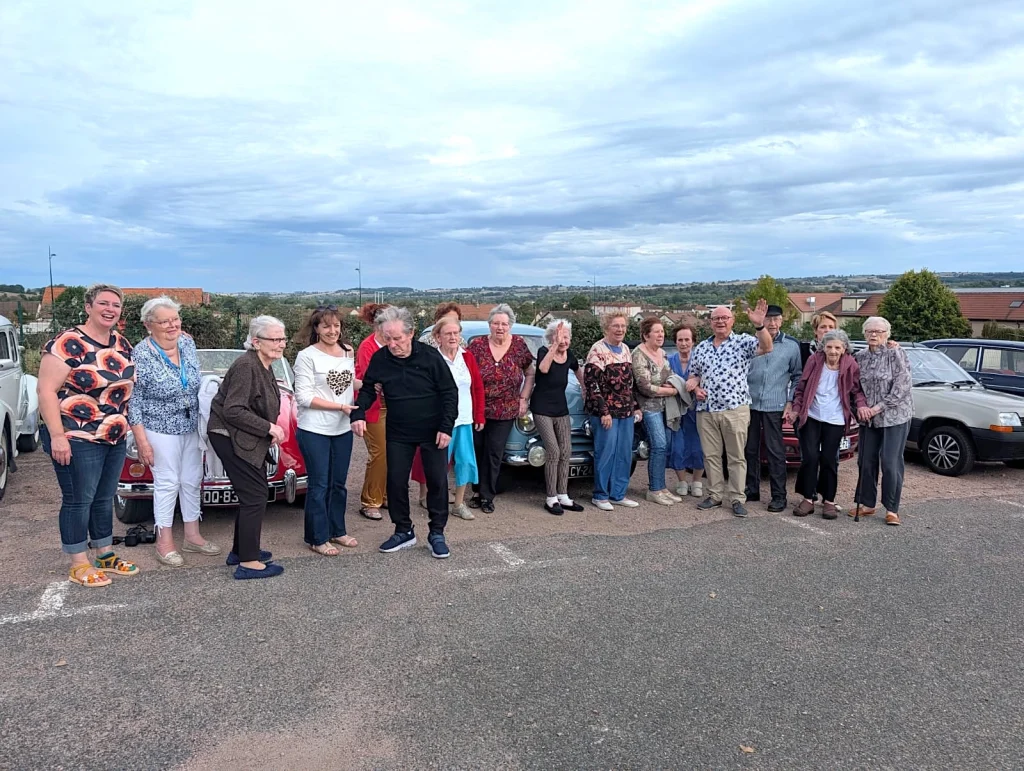 &Agrave; Lapalisse, l&rsquo;Embouteillage fait d&eacute;j&agrave; voyager les r&eacute;sidents de l&rsquo;EHPAD Fran&ccedil;ois-Gr&egrave;ze (information m&eacute;dias)