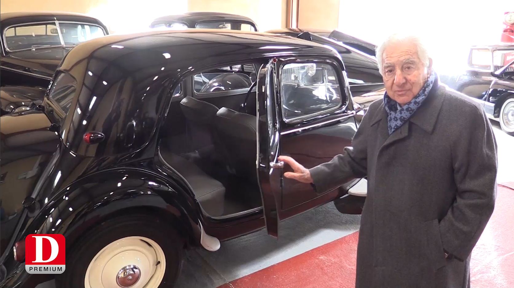 Vimeo André Trigano vend sa collection de voitures anciennes
