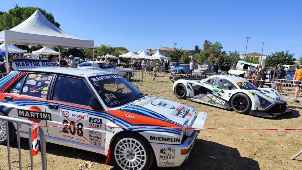 Les voitures anciennes ont ravi un large public