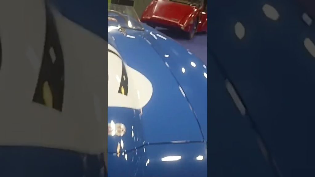 Retromobile expositions porte de Versailles parc des expositions – Voitures anciennes versailles, sur Youtube