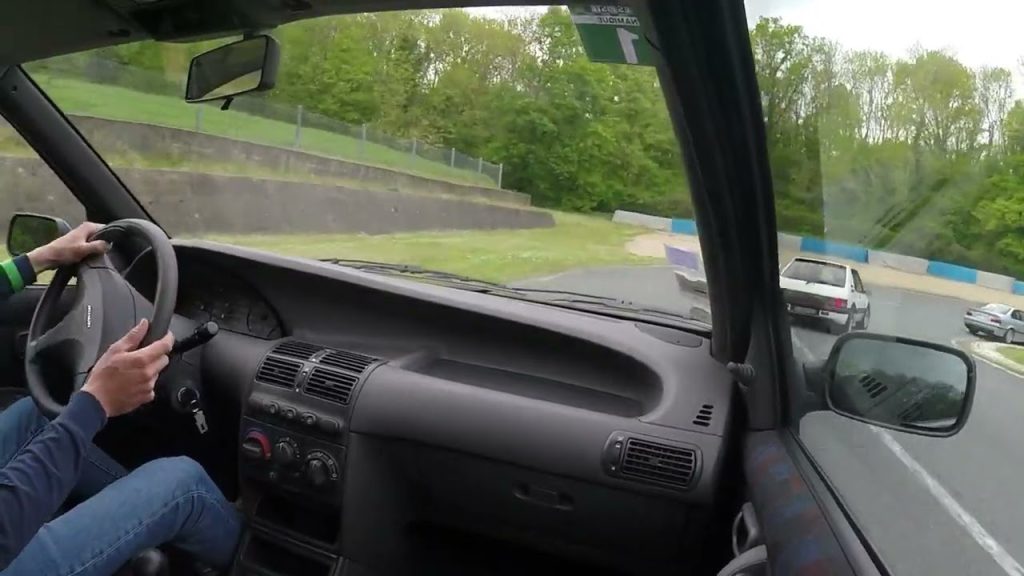 Youtube: Fiat Punto Sporting 1.2 16v / Youngtimers Festival 2022 / Autodrome Linas-Montlhery(Autodrome linas 100 ans)