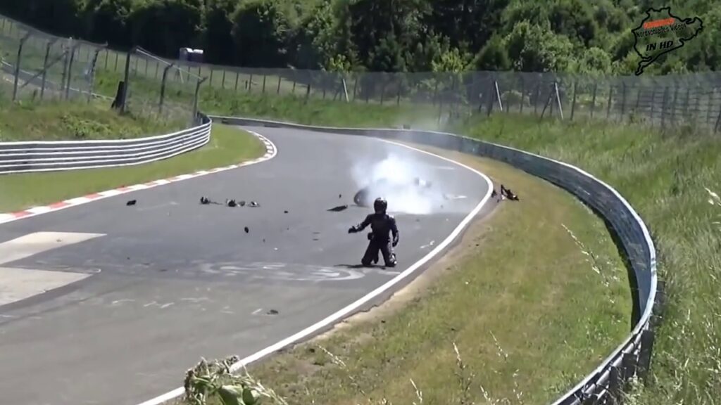 chute moto au nurbergring (circuit montlhery moto)
