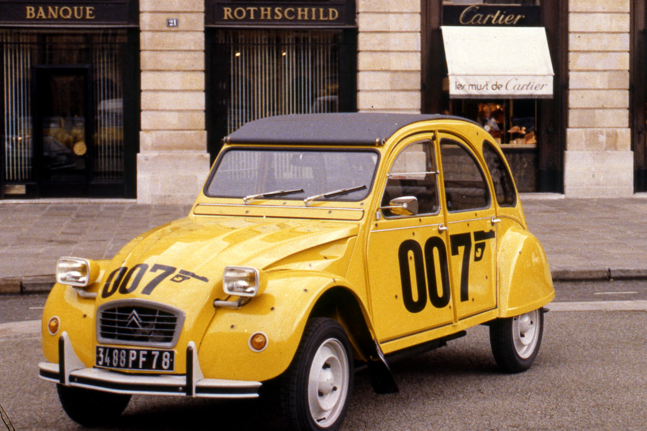Citroën 2CV 007 (1981) : 500 exemplaires.