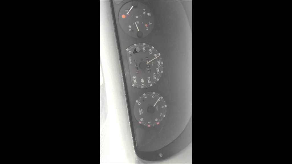Fiat punto sx 95 55cv 225.000km ripresa 50-100 5m &ndash; Autodrome de linas-montlh&eacute;ry 100 ans, sur Youtube
