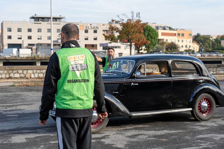 Entre chromes, carrosseries et moteurs d’un autre âge, les visiteurs ont remonté le temps le temps d’une matinée.