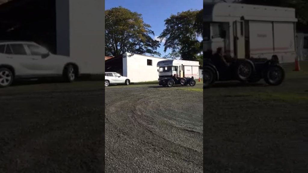 Youtube (circuit montlhery 12 octobre): 1936 Corry Riley 12/4 2017 UVCC Autumn Rally