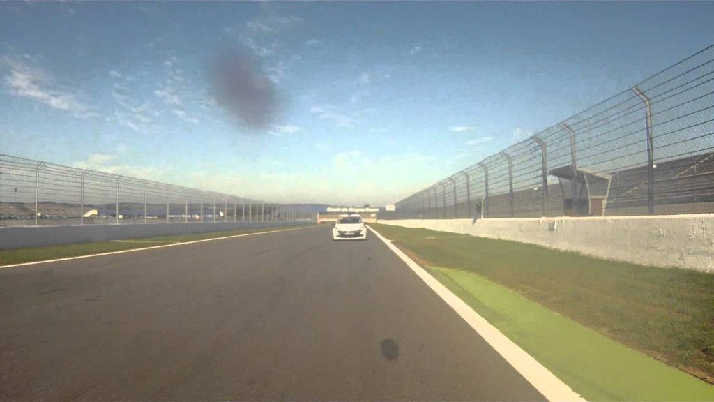 Youtube (circuit montlhery 12 octobre): Circuit de Magny-Cours (session 3) en BMW 135i le 15/10/2011