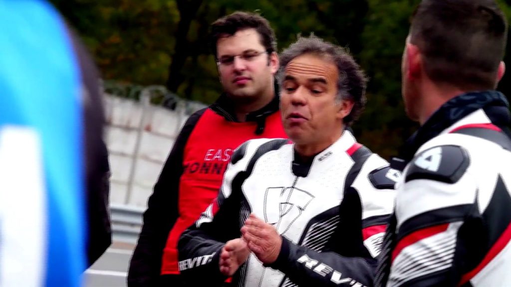 Youtube (circuit montlhery stage pilotage): Easymonneret &ndash; Num&eacute;ro 1 de la formation deux-roues en France d&egrave;s 7 ans!